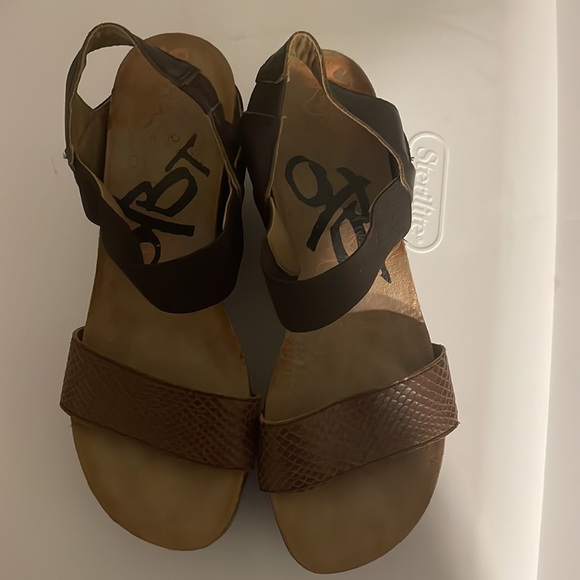 NWOT OTBT wedges - Picture 2 of 4